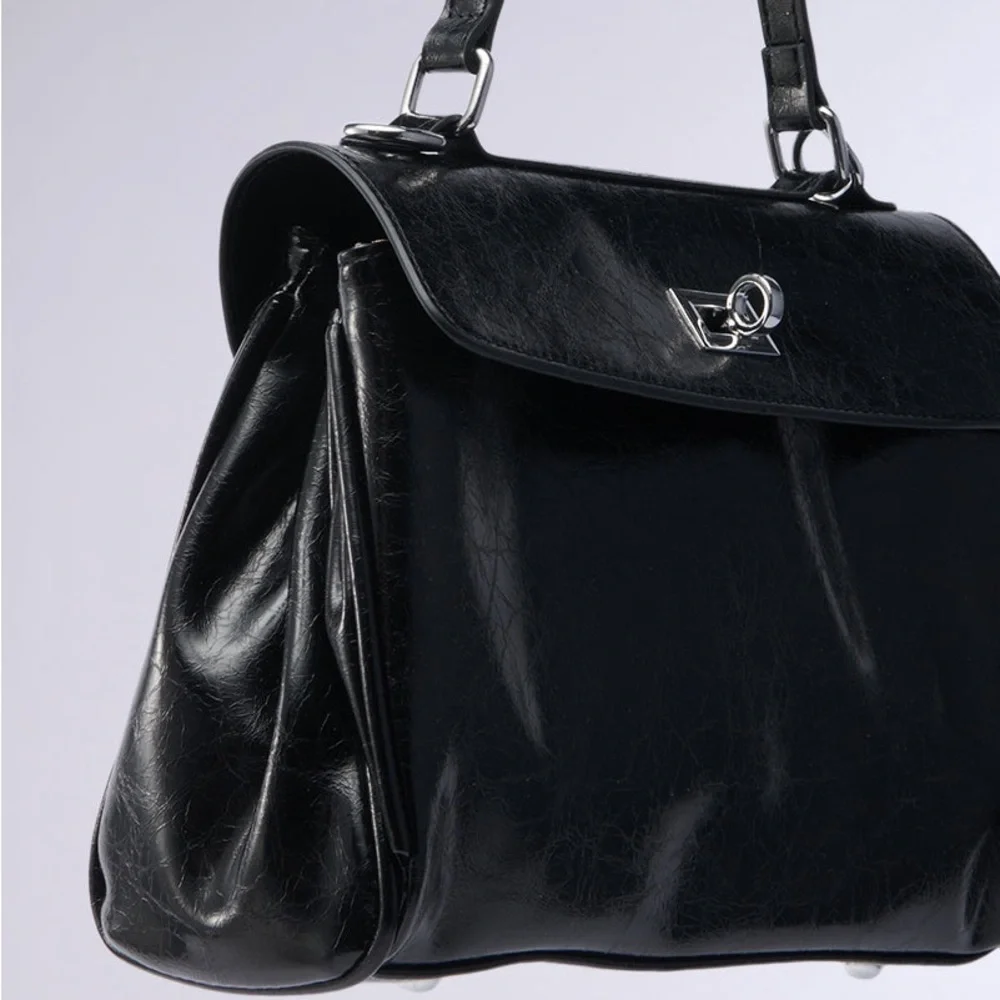 Faux Leather Rodeo Slouchy Twist-Lock Satchel Handbag